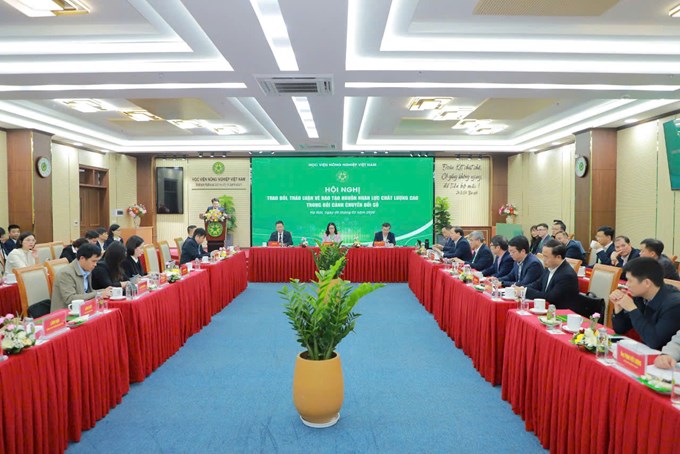 Học viện Nông nghiệp Việt Nam tổ chức Hội nghị trao đổi, thảo luận về đào tạo nguồn nhân lực chất lượng cao trong bối cảnh chuyển đổi số
